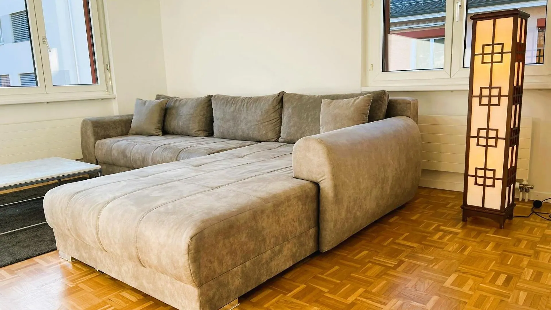 Large City Center Apartments With Balcony Alt Zurigo