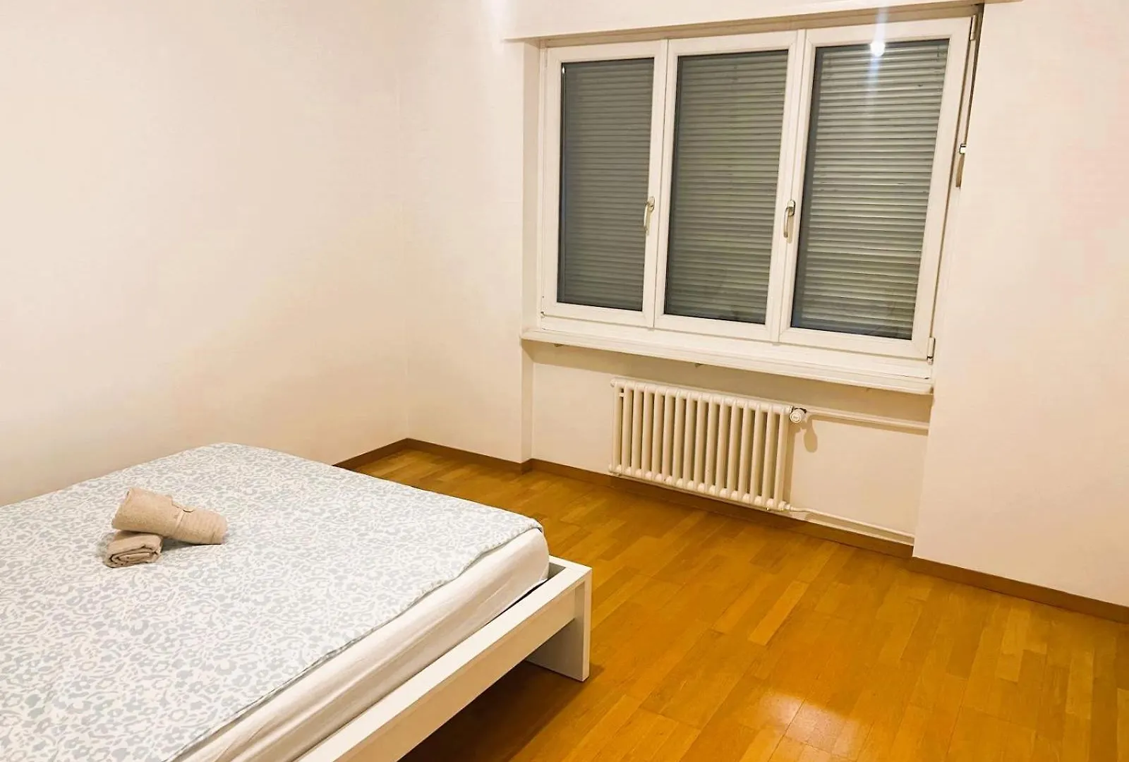 Large City Center Apartments With Balcony Alt Zurich 0*,  Switzerland