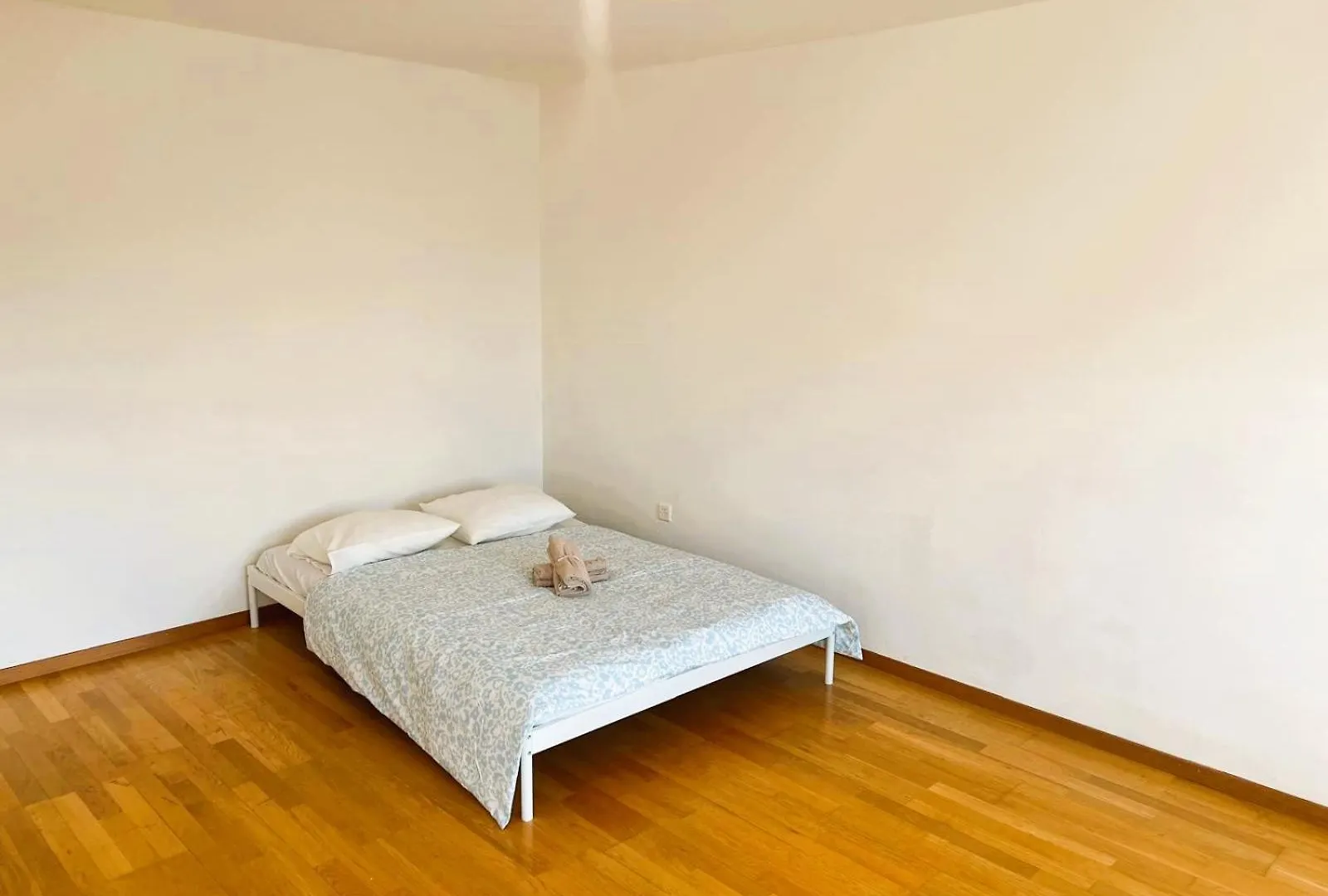 Large City Center Apartments With Balcony Alt Zurich 0*,